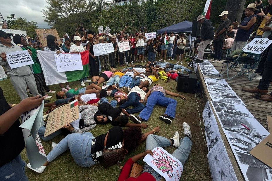 Image d'illustration pour: A La Réunion, près de 300 personnes mobilisées en soutien aux manifestations de la Gen Z à Madagascar