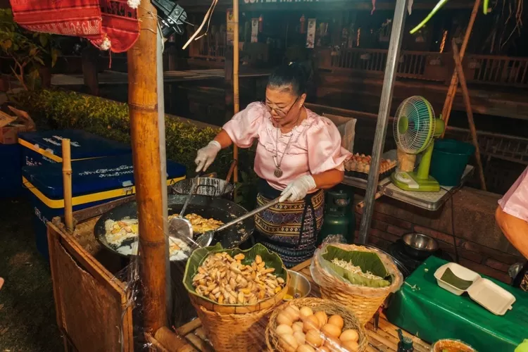 Image d'illustration pour: 9 Street Food Thailand yang Bikin Nagih, Nomor Pertama Jadi Sarapan Favorit Warga Lokal