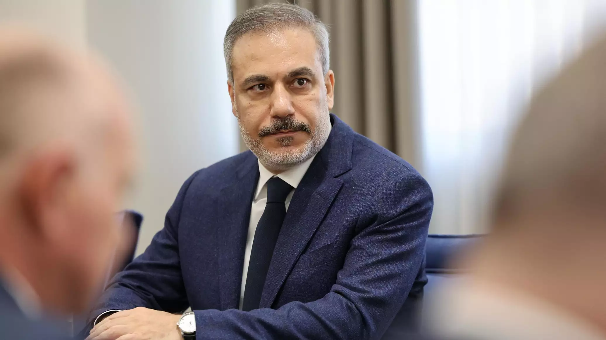 Image d'illustration pour: وزير الخارجية التركي: الدعم المالي الأوروبي لأوكرانيا "باهظ بشكل لا يصدق"