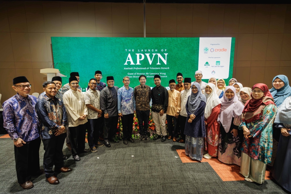 Image d'illustration pour: Singapore's Muslim religious teachers chart progressive path as world grows more polarised, says PM Wong