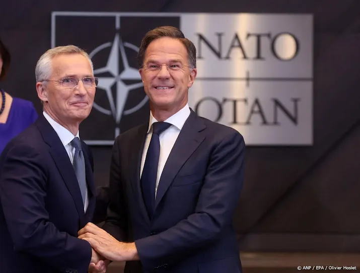 Image d'illustration pour: Stoltenberg bevestigt suswerk dat Rutte Trump-fluisteraar maakte