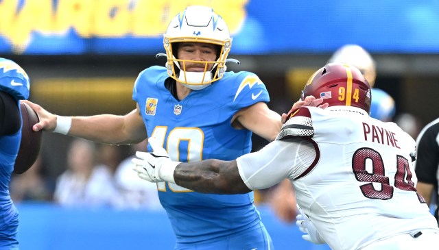 Image d'illustration pour: Chargers frustrated, disappointed by penalty-filled loss to Commanders