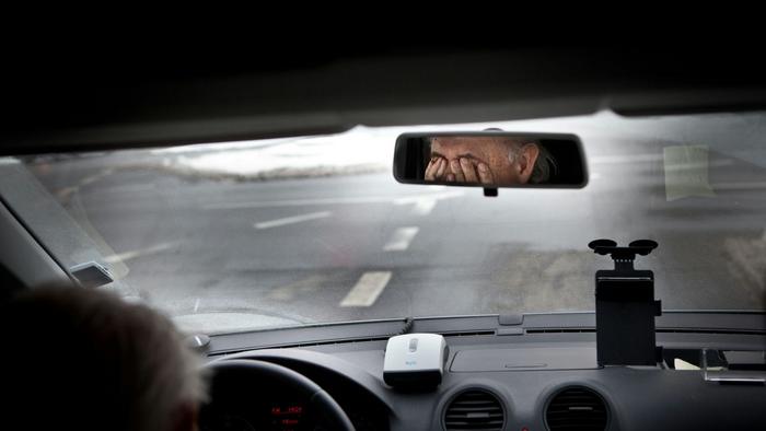 Image d'illustration pour: Le CSEM dévoile une IA embarquée contre les pertes de contrôle au volant