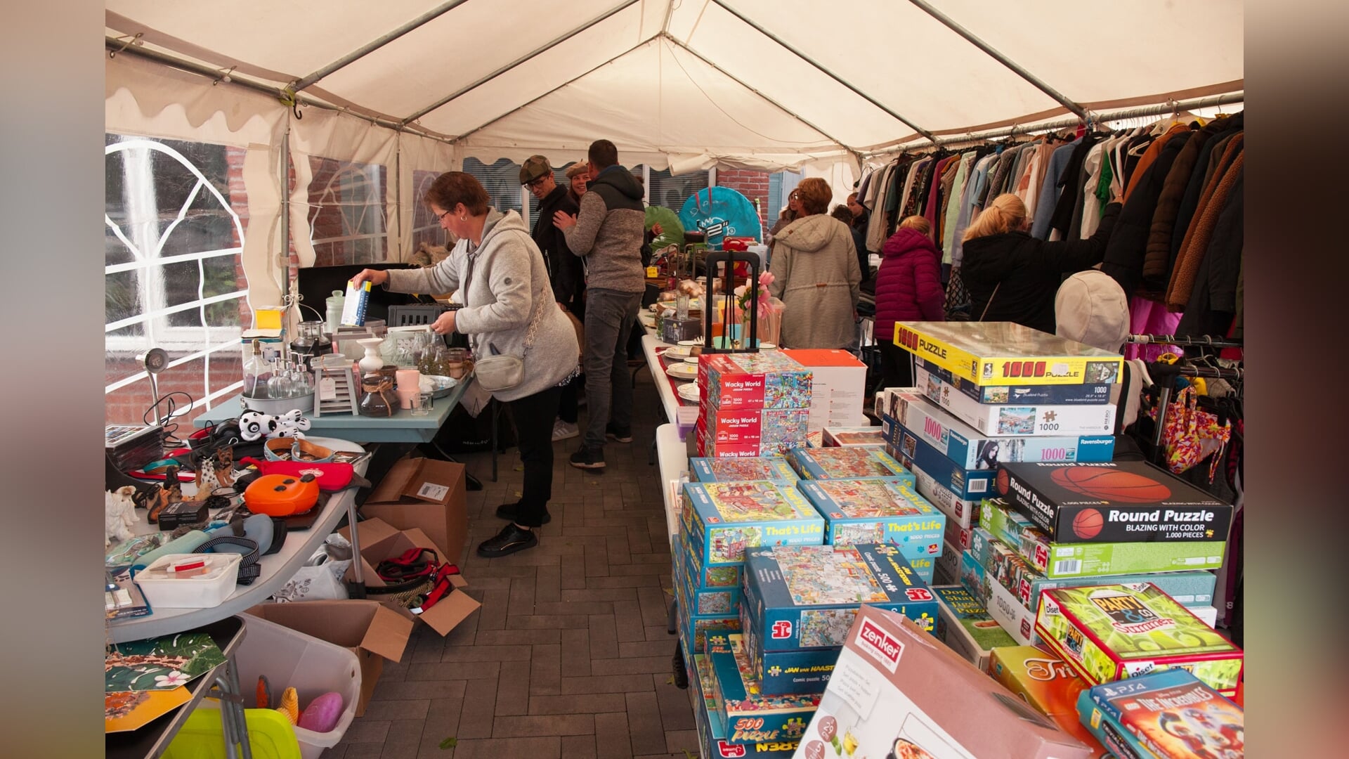 Image d'illustration pour: Rommelmarktwalhalla op drie locaties in Woensdrecht