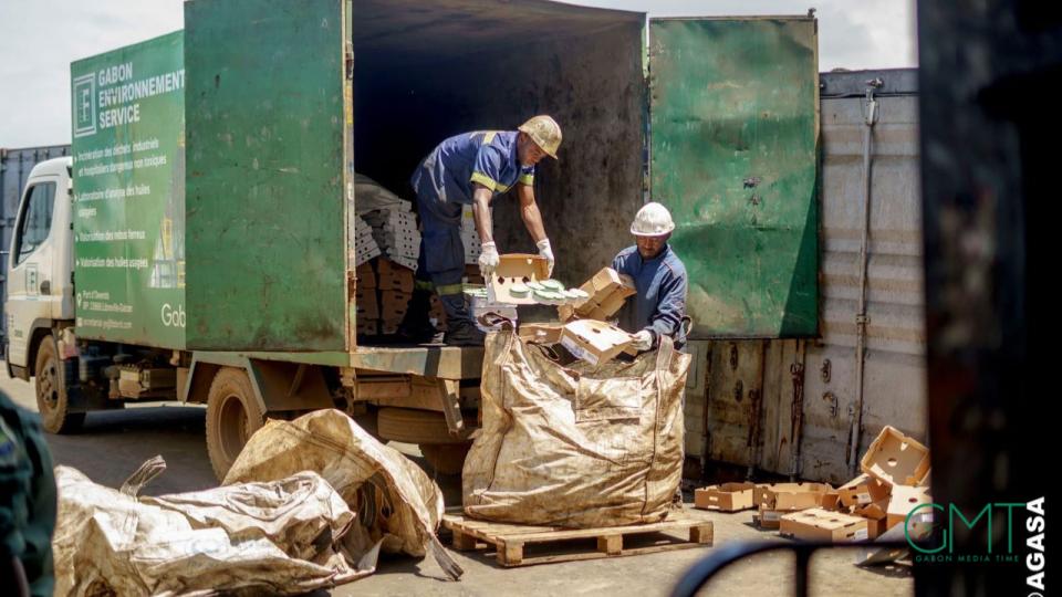 Image d'illustration pour: Gabon : l'AGASA détruit plus d'une tonne de fromage importé contaminé à la Listeria | Gabonmediatime.com | Actualités Gabon