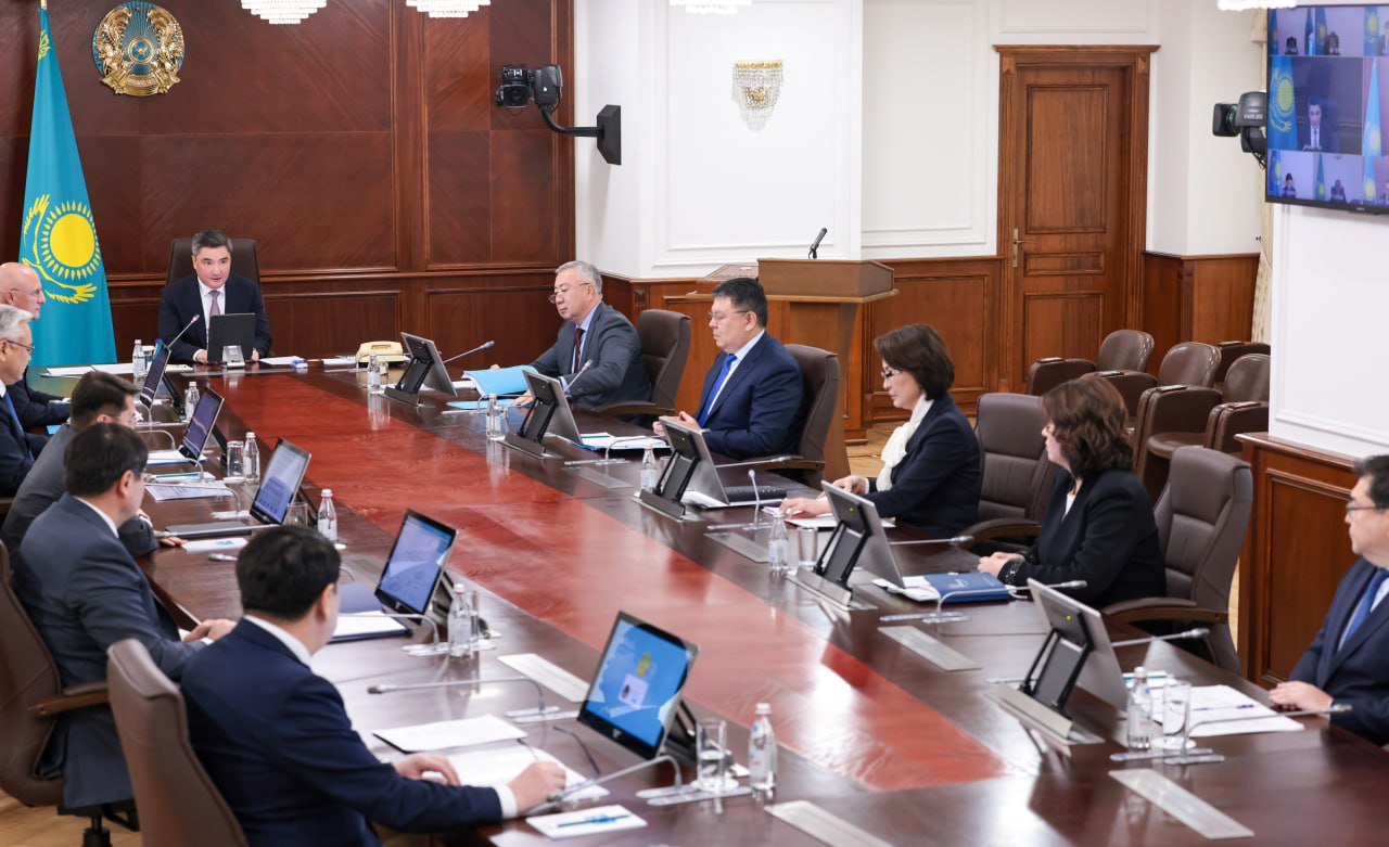 Image d'illustration pour: Kazakhstan to widen health insurance safety net for low-income citizens in 2026