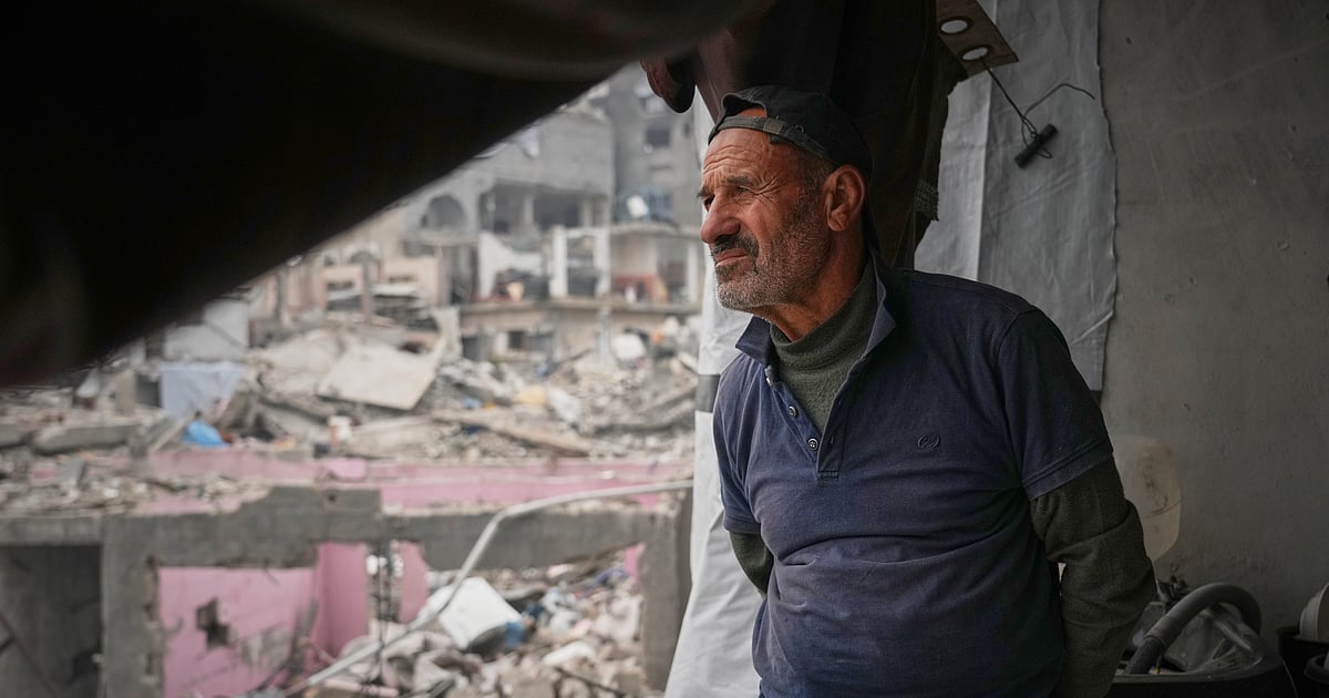 Image d'illustration pour: Gaza peace talks enter second day on two-year anniversary of the beginning of war