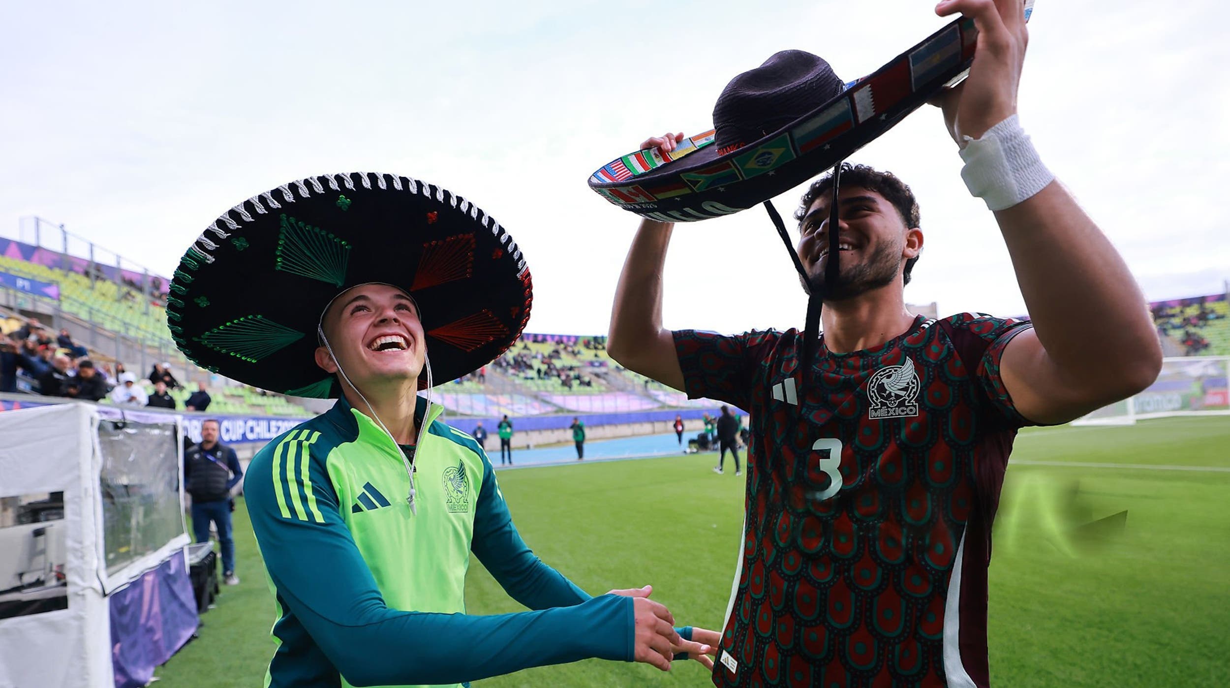Image d'illustration pour: Enfrenta México a Chile en octavos de final