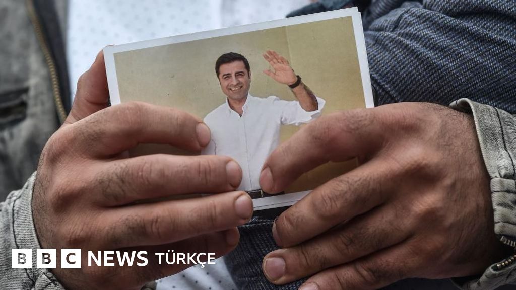 Image d'illustration pour: AİHM'in Selahattin Demirtaş kararına itiraz: Şimdi ne olacak? - BBC News Türkçe