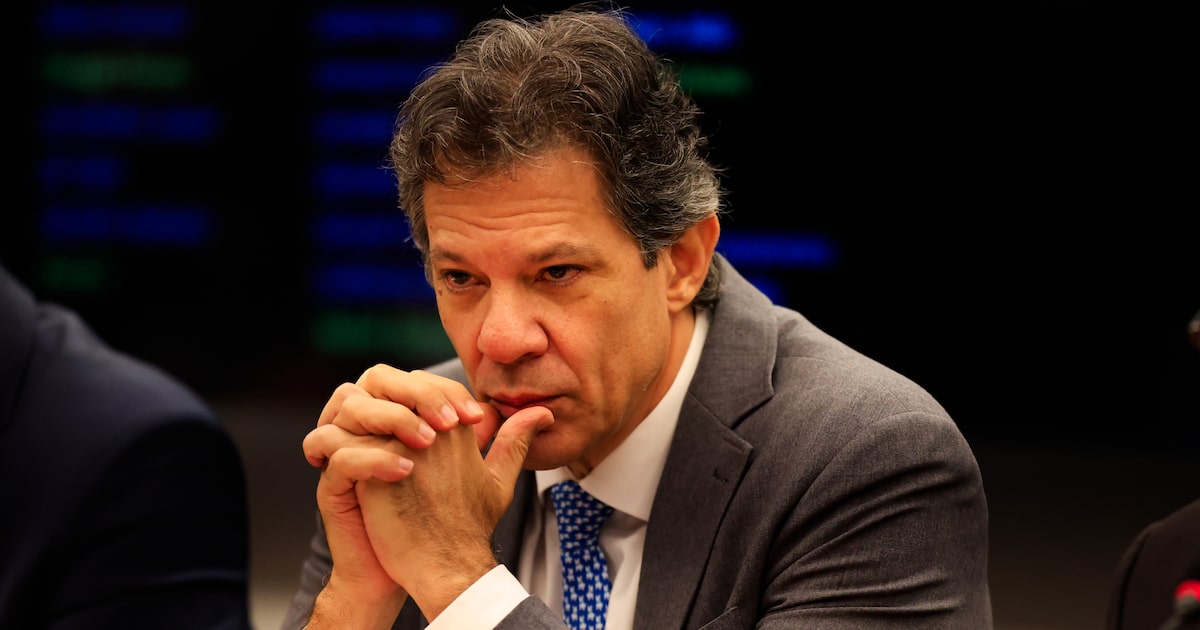 Image d'illustration pour: Haddad sobre MP do IOF: calendário seguirá seu caminho, com aval do governo