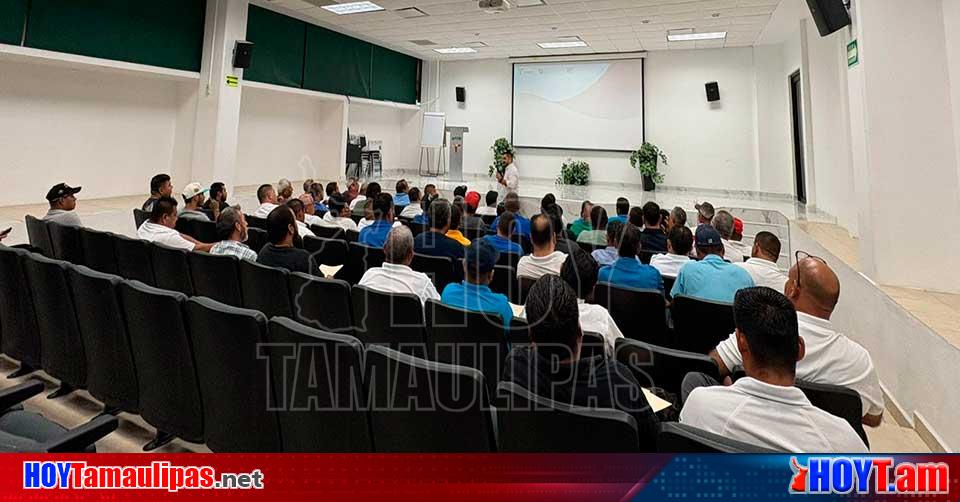 Image d'illustration pour: Realizan taller de inteligencia emocional para operadores del transporte público