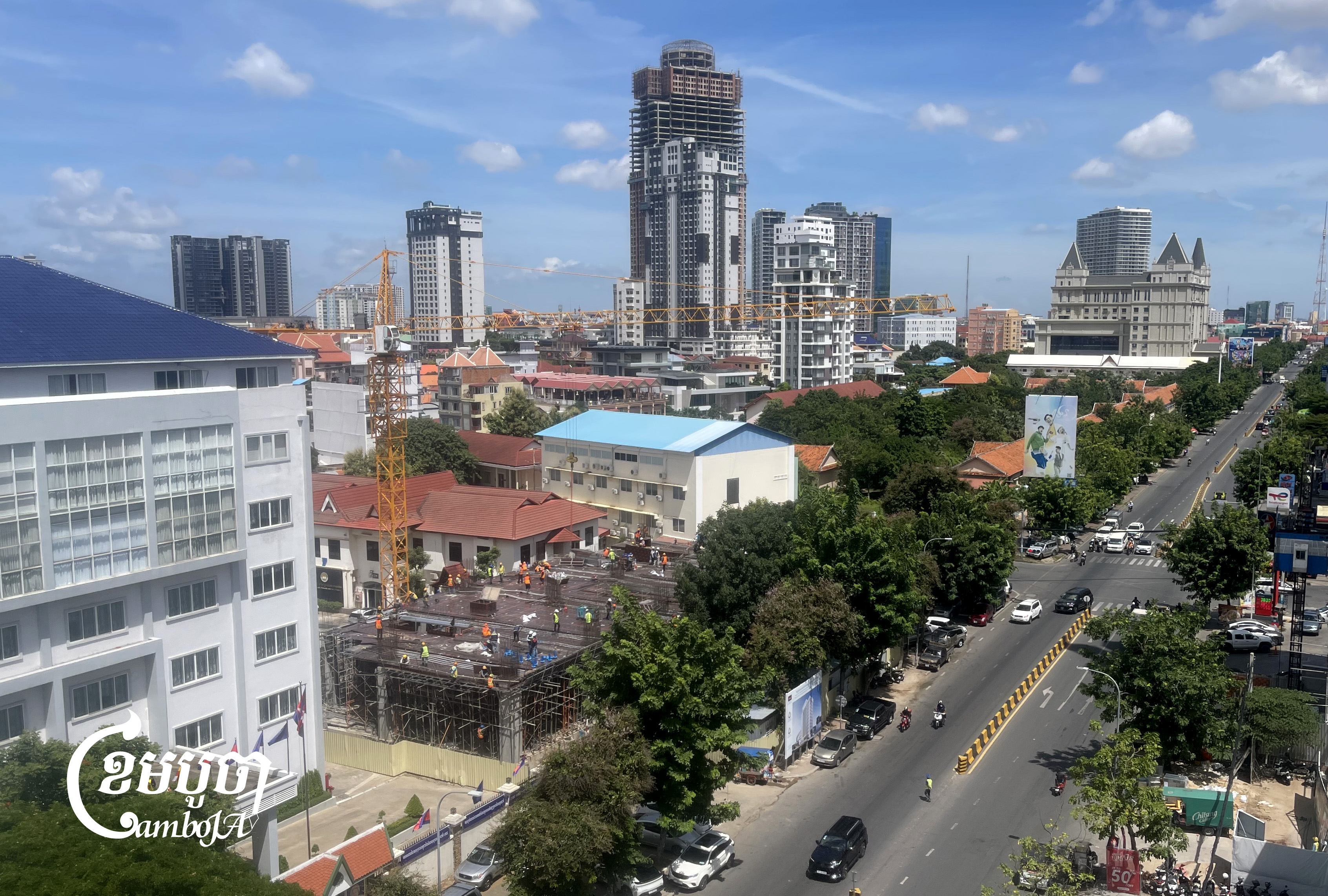 Image d'illustration pour: World Bank Warns Cambodia, Region Face Trade Trap, Job, Poverty Risks | CamboJA News