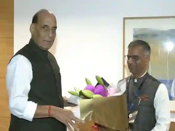 Image d'illustration pour: World News | Defence Minister Rajnath Singh Begins Two-day Australia Visit to Strengthen Defence Ties | LatestLY