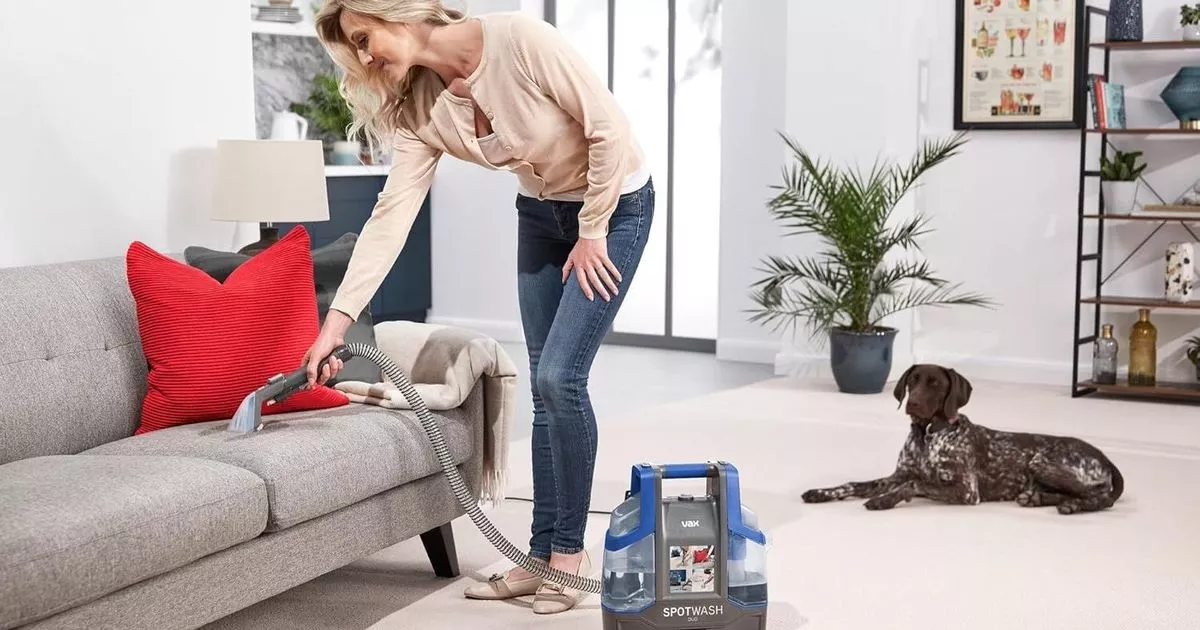 Image d'illustration pour: £140 spot cleaner that 'saves' shoppers from buying new carpet 43% off for Amazon Prime Day - My London