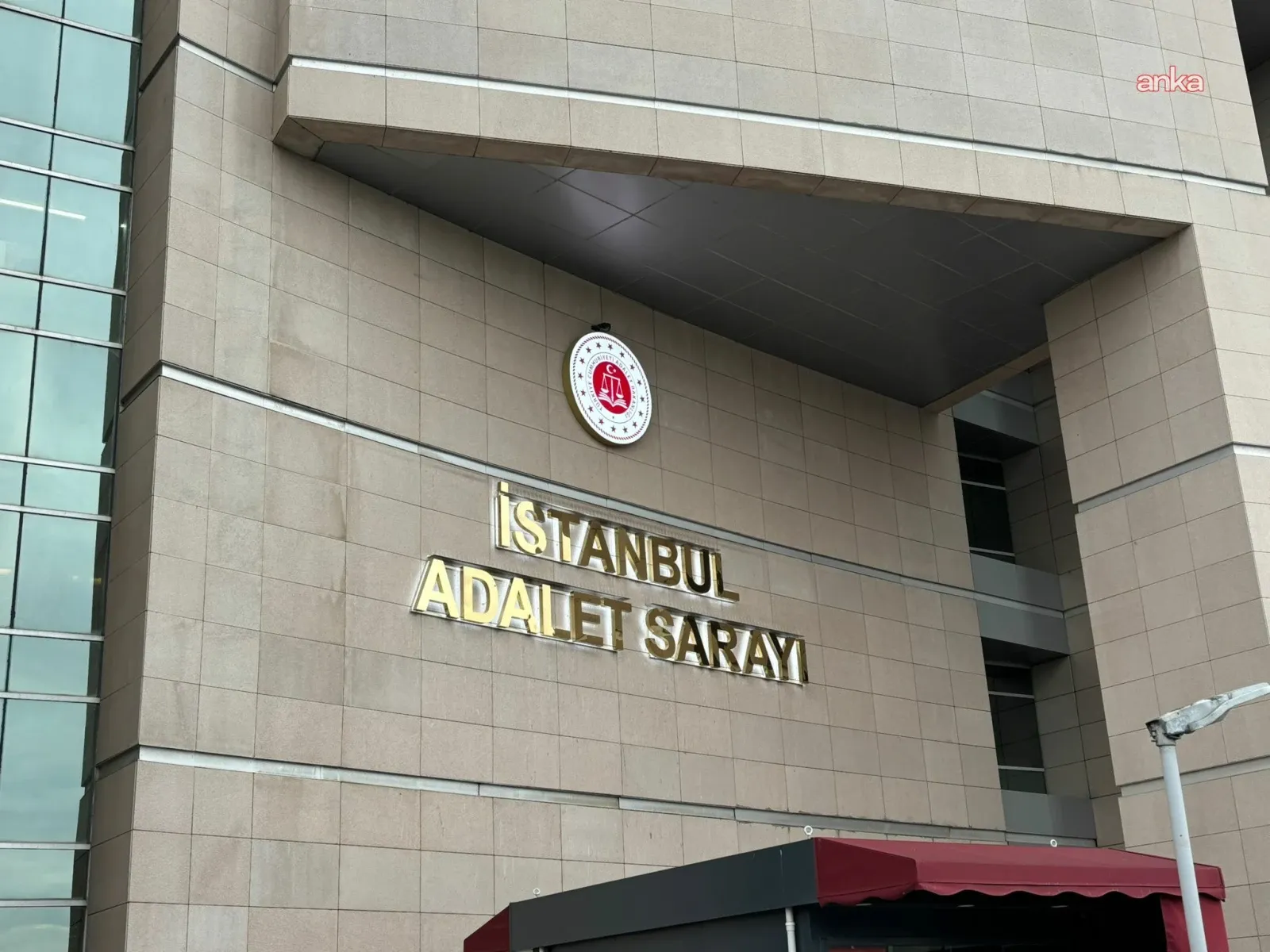 Image d'illustration pour: İstanbul Altın Rafinerisi A.Ş. operasyonunda 20 tutuklama istendi