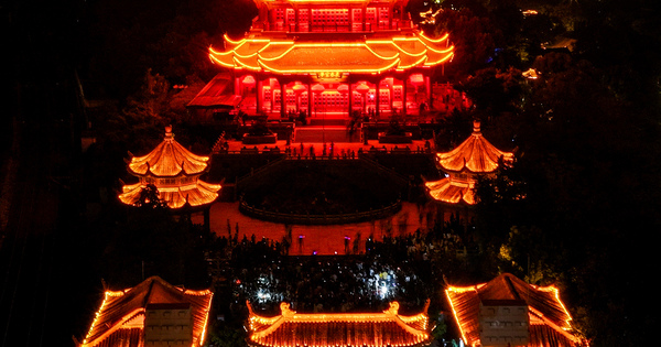 Image d'illustration pour: CHINA-NATIONAL DAY HOLIDAY-DOMESTIC TOURIST TRIPS (CN)