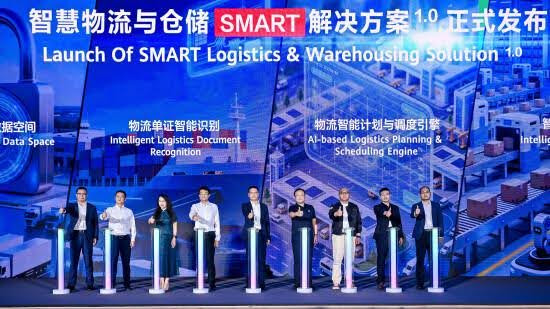 Image d'illustration pour: Huawei запускает решение SMART Logistics & Warehousing для раскрытия всех интеллектуальных возможностей