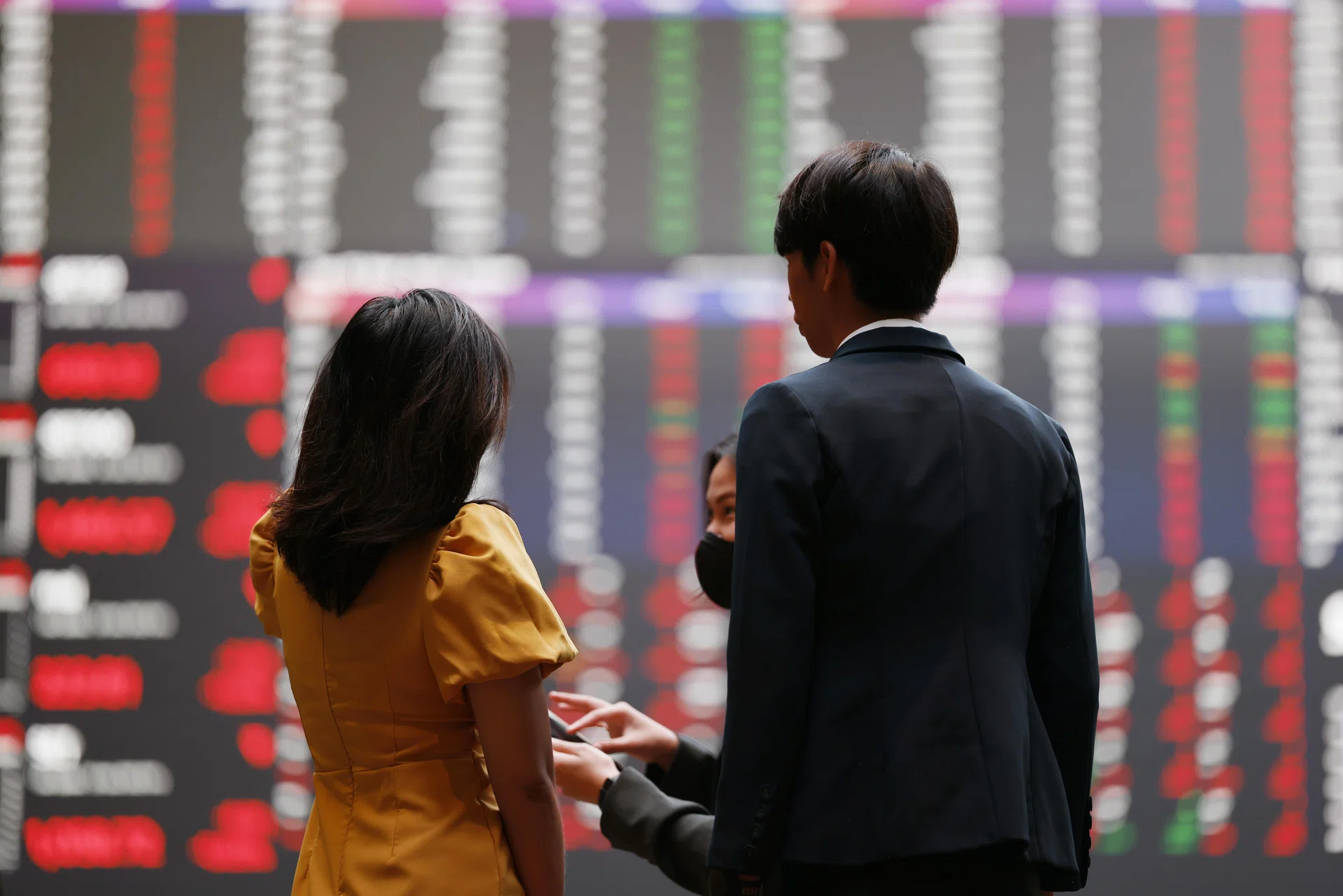 Image d'illustration pour: Thai stock exchange mulls relaxing rules to boost market liquidity and new listings
