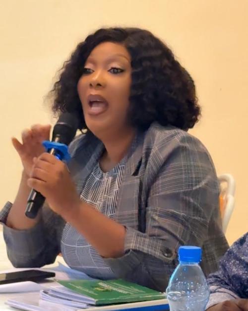 Image d'illustration pour: Retrait de la candidature de Tatiana Mireille Bouyou : l'honorable Justine Judith Lekogo dénonce une atteinte au droit électoral