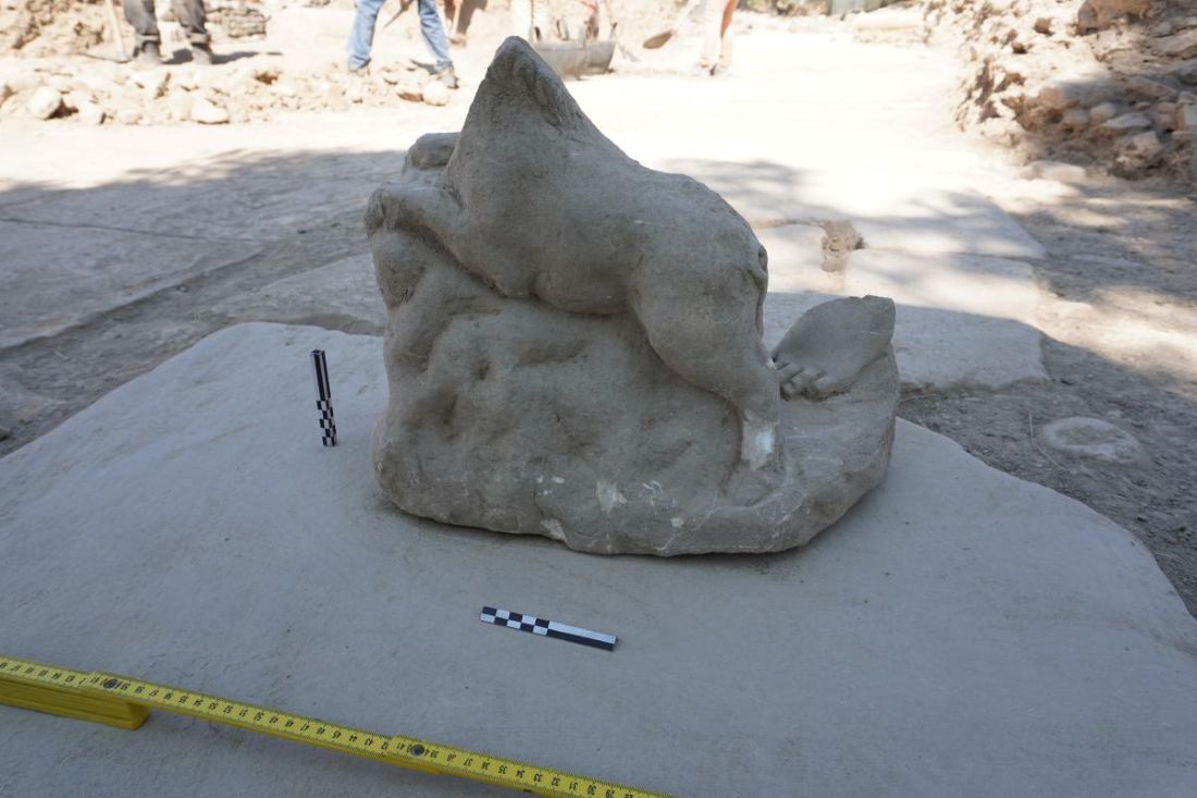 Image d'illustration pour: Excavations in Crete Reveal Animal Statue and Glimpse into Ancient Greek Life - GreekReporter.com