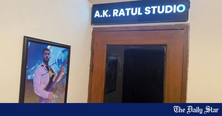 Image d'illustration pour: Live2Web launches A K Ratul studio in honour of Owned frontman