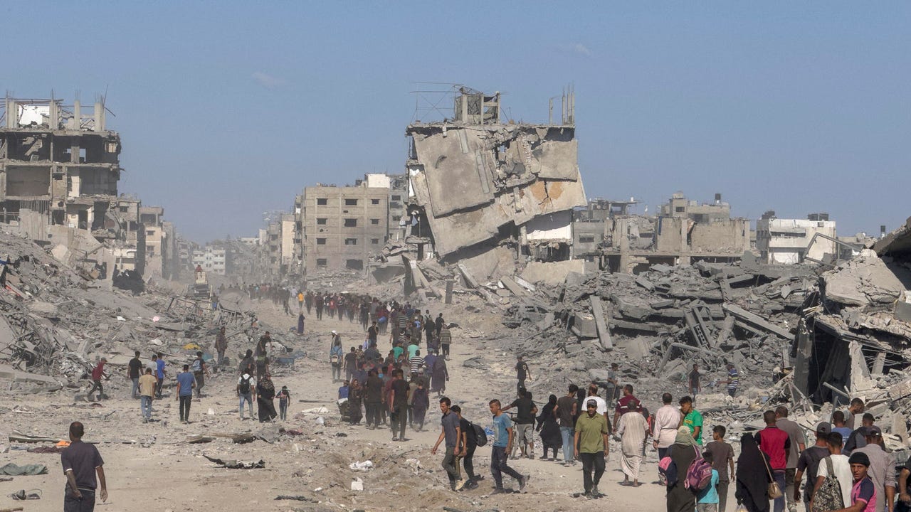 Image d'illustration pour: Primer día de la tregua: Israel espera a los rehenes y más de 300.000 palestinos regresan a la ciudad de Gaza