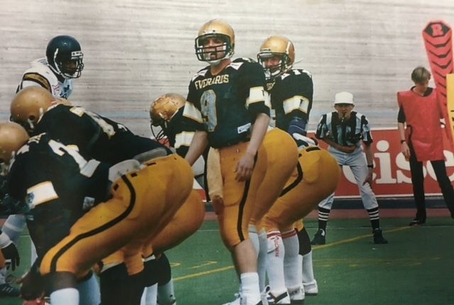 Image d'illustration pour: 'Basically playing for pizza': Remembering Sean Payton's six-month run as the QB of the Leicester Panthers