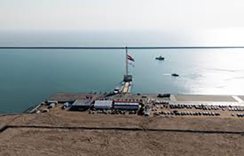 Image d'illustration pour: العراق يرفع طاقته التصديرية للنفط بتدشين مشروع الأنبوب البحري الثالث