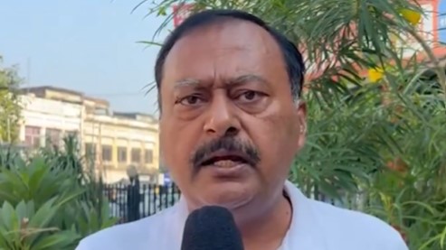 Image d'illustration pour: Congress flays UP govt over Valmiki family meeting, demands Rs 50 lakh compensation