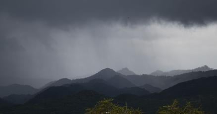 Image d'illustration pour: Meteorología advierte sobre posibles tormentas eléctricas esta tarde en Puerto Rico