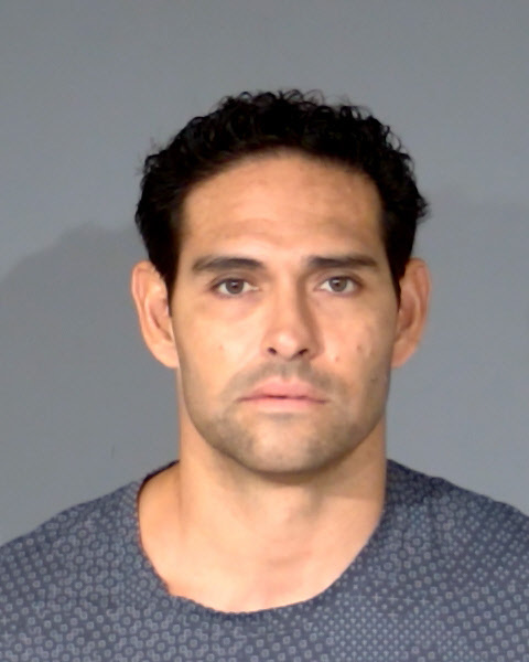 Image d'illustration pour: Ex-NFL Quarterback Mark Sanchez Speaks Out Following Jail Booking and Hospital Release - Internewscast Journal