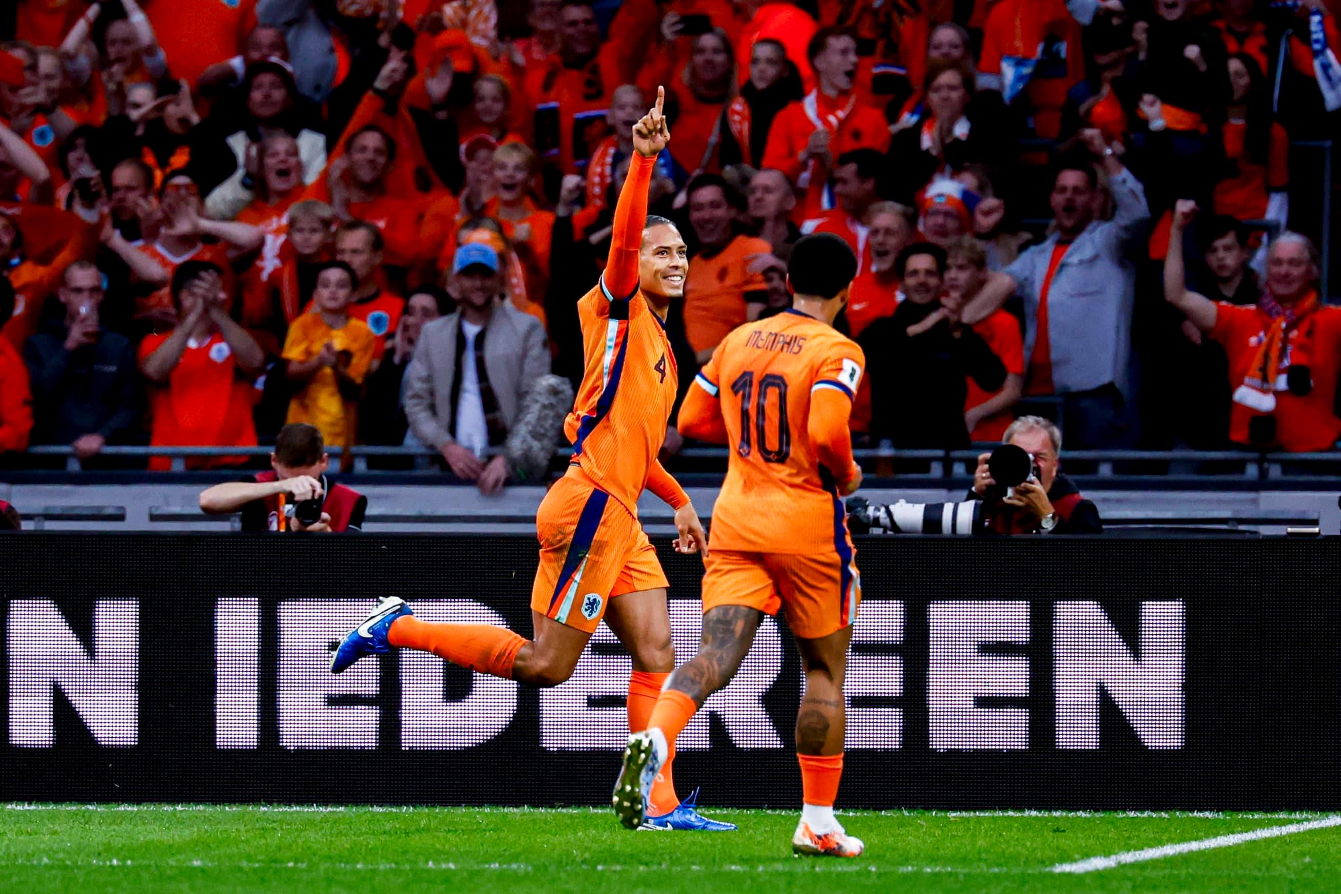 Image d'illustration pour: Oranje voetbalt zich eenvoudig naar zege op Finland, Memphis record rijker