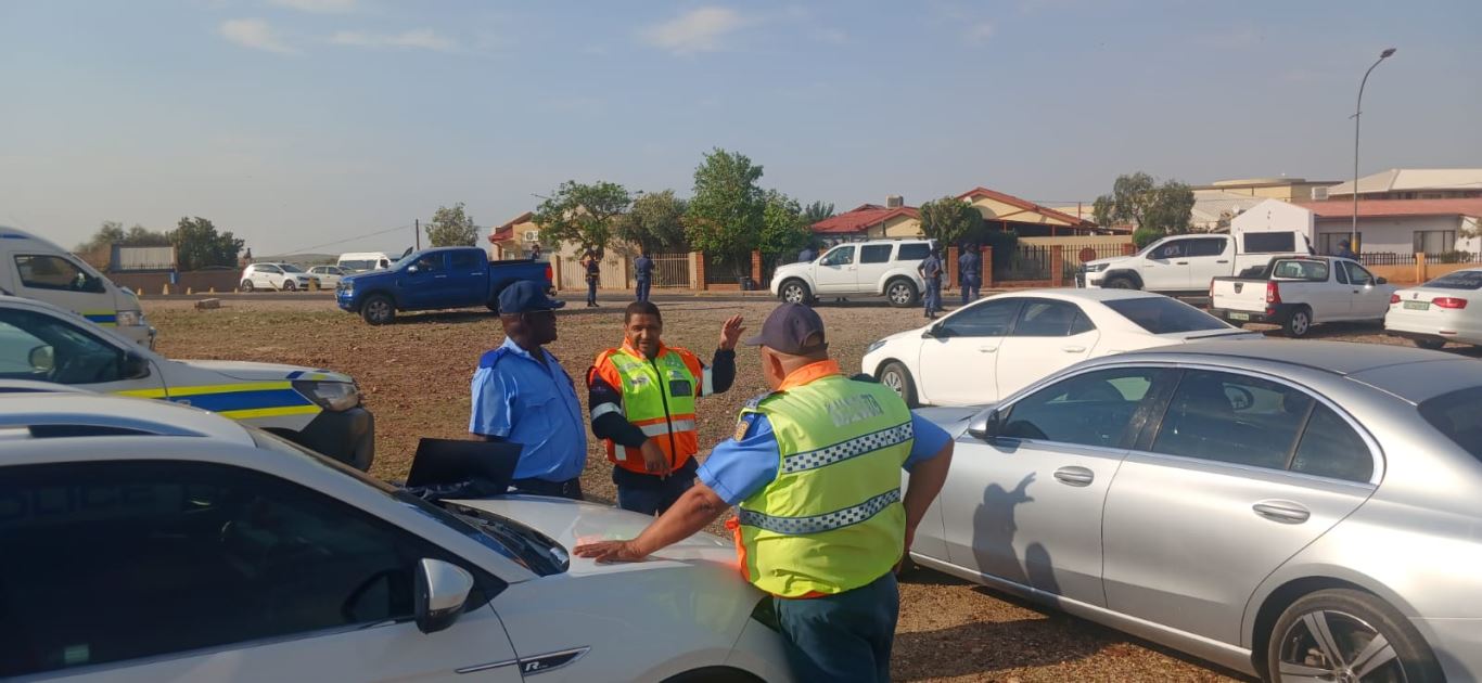 Image d'illustration pour: Weekly multi-disciplinary high-density Operation Shanela 2 continues to dismantle criminality in the Northern Cape - South Africa Today