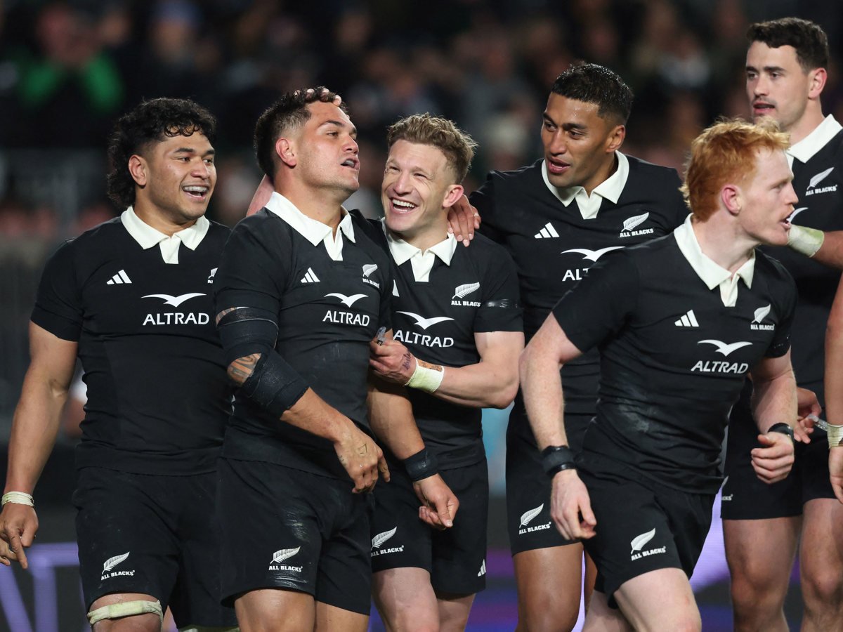 Image d'illustration pour: All Blacks state intention to sweep northern sides during tour