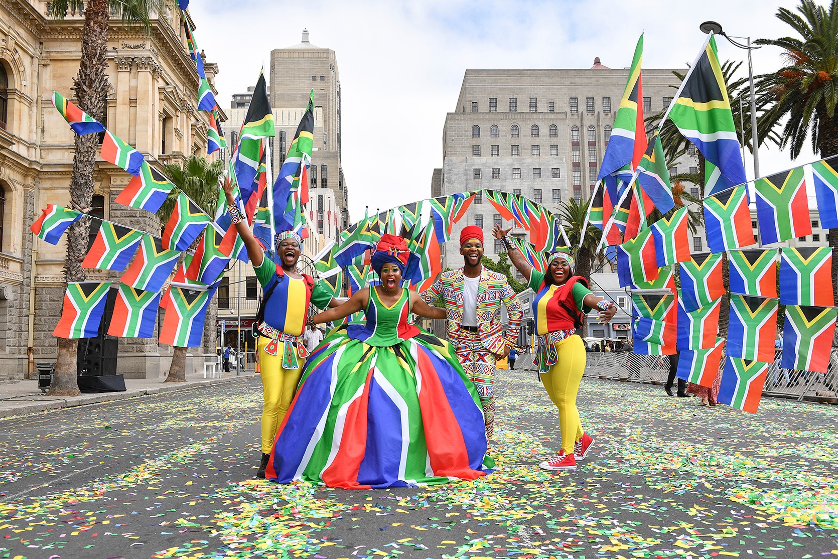 Image d'illustration pour: Cape Town Named the 3rd Happiest City in the World!!!