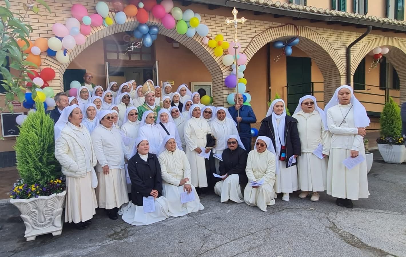 Image d'illustration pour: Il Santuario della Madonna di Pietraquaria ha accolto le Suore Zelatrici tra gioia e festa