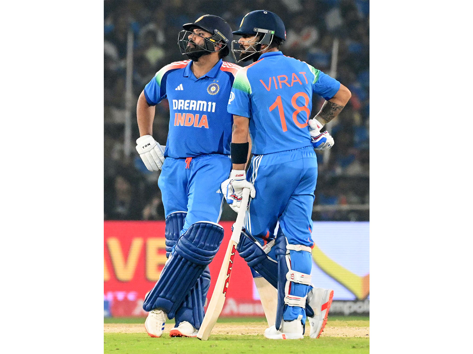 Image d'illustration pour: "They have to prove something because...": Shastri feels "form is crucial" for Rohit, Virat in Australia