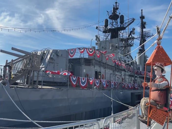 Image d'illustration pour: Jacksonville honors Navy's 250th anniversary amid government shutdown uncertainty