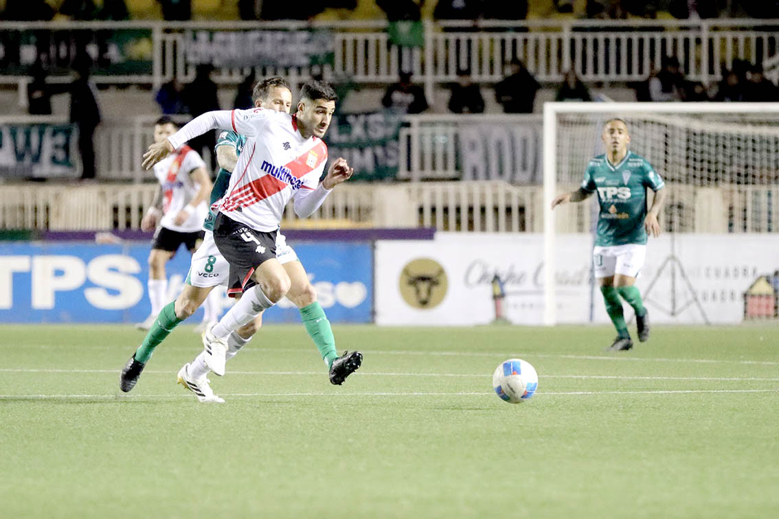 Image d'illustration pour: El próximo rival de Curicó Unido es Santiago Wanderers - Diario La Prensa