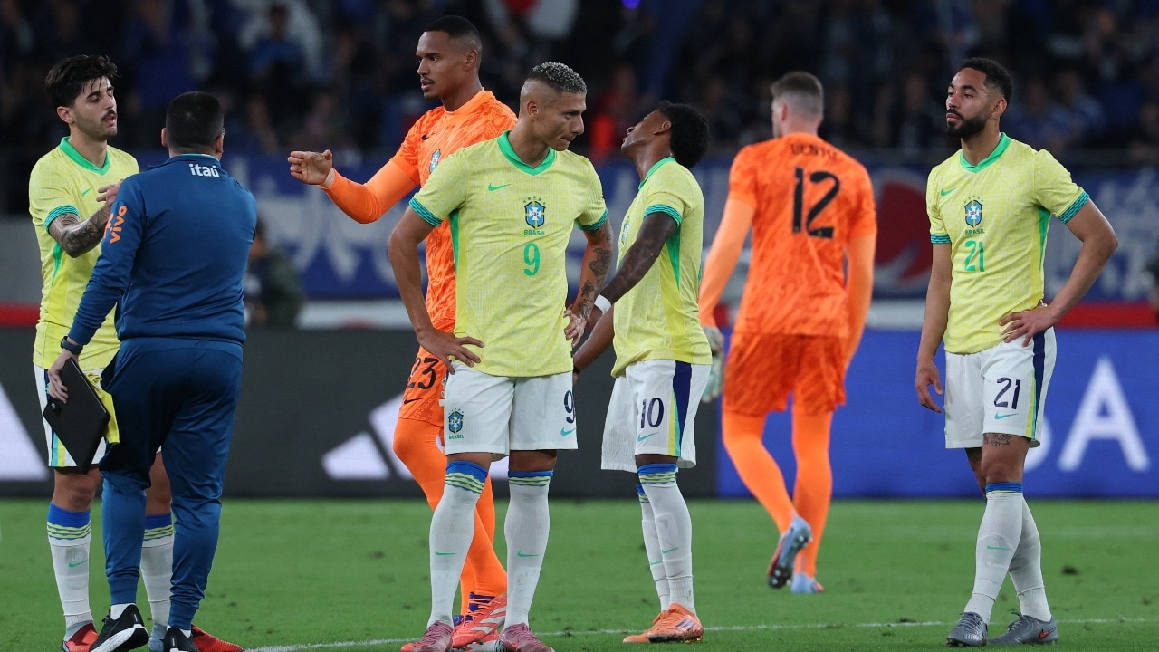 Image d'illustration pour: Team fell apart mentally: Carlo Ancelotti after Brazil's shocking defeat to Japan