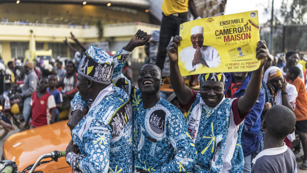 Image d'illustration pour: Cameroun: le candidat d'opposition Issa Tchiroma Bakary revendique sa victoire à la présidentielle