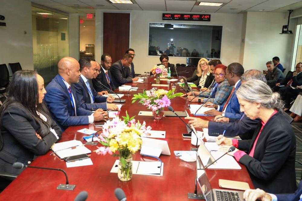 Image d'illustration pour: Ethiopia High-level Delegation Hold Productive Discussions with WB, IMF and Kuwait Fund