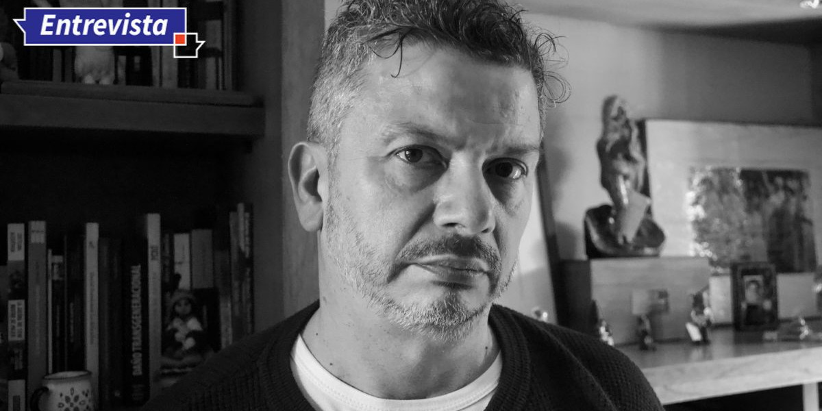 Image d'illustration pour: Marcelo Leonart, dramaturgo: "En Chile los apellidos siguen siendo fundamentales para establecer poder"