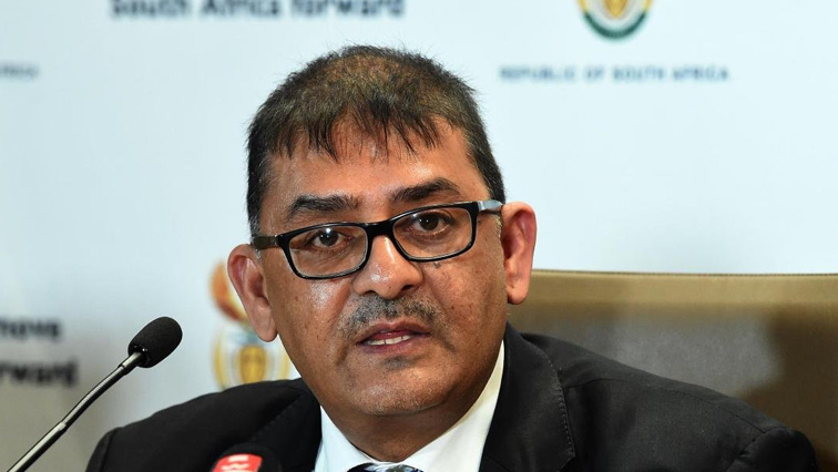 Image d'illustration pour: Ramaphosa suspends South Africa's crime intelligence watchdog boss Imtiaz Fazel - Nehanda Radio