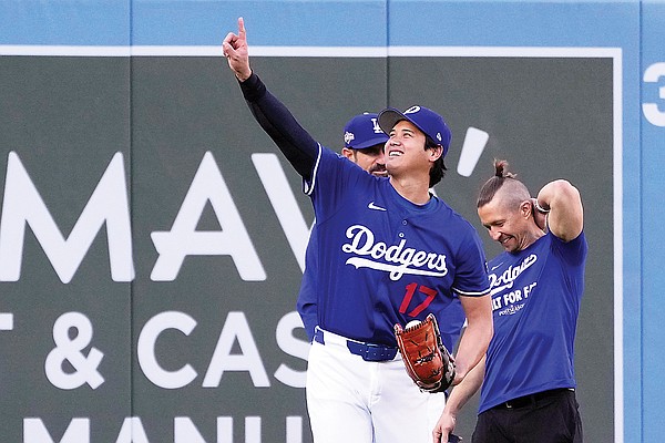 Image d'illustration pour: Dodgers' starting pitchers dominating Brewers in NLCS | Jefferson City News-Tribune