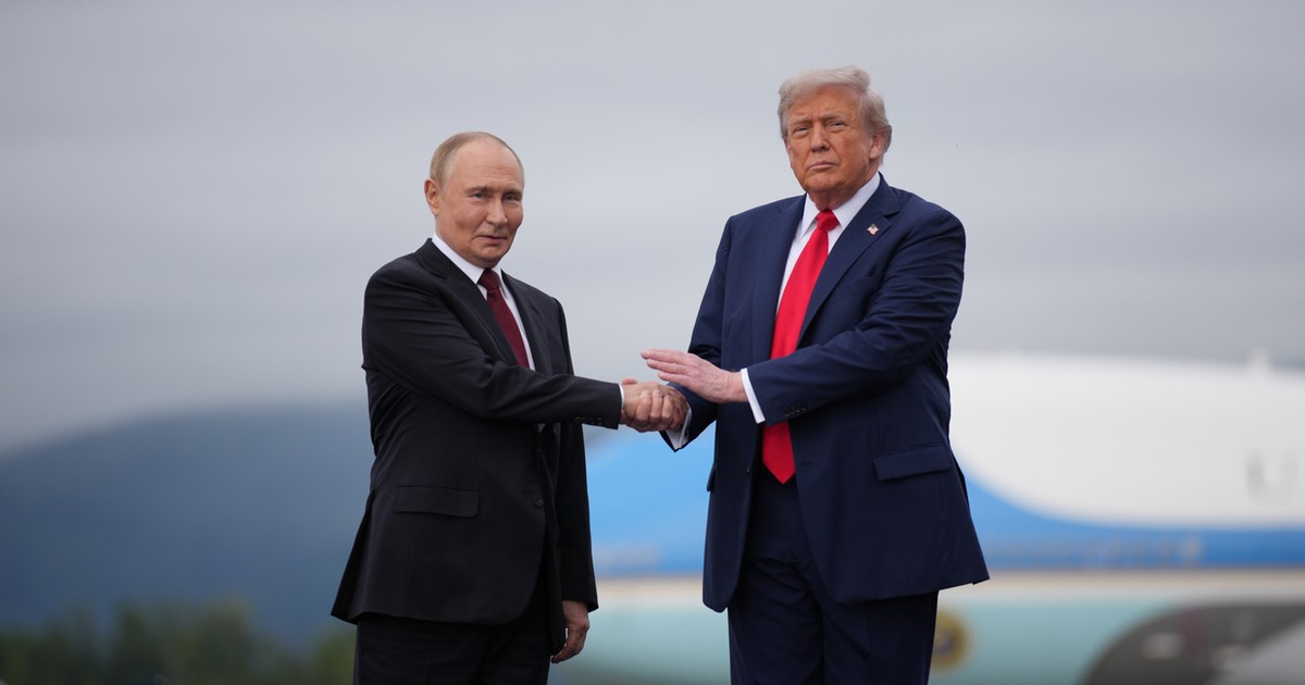Image d'illustration pour: Donald Trump rozmawiał z Władimirem Putinem. Zapowiedział spotkanie w Europie