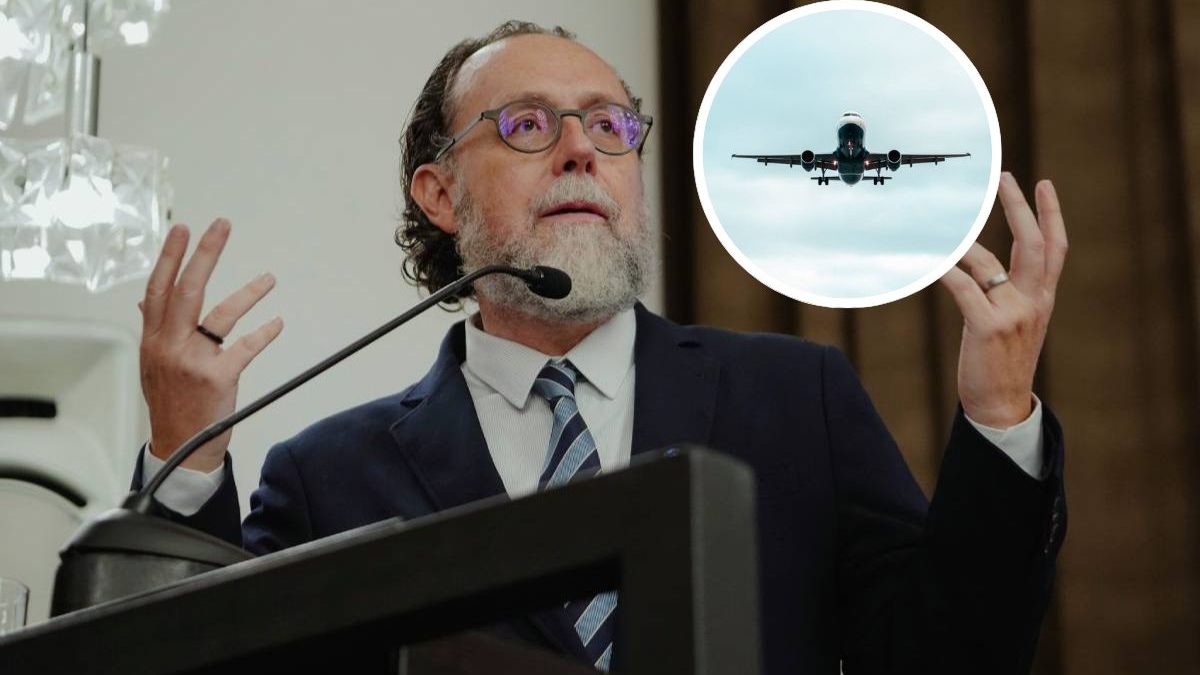 Image d'illustration pour: VÍDEO: vereador de SP e médico socorre passageiro com sinais de AVC em voo