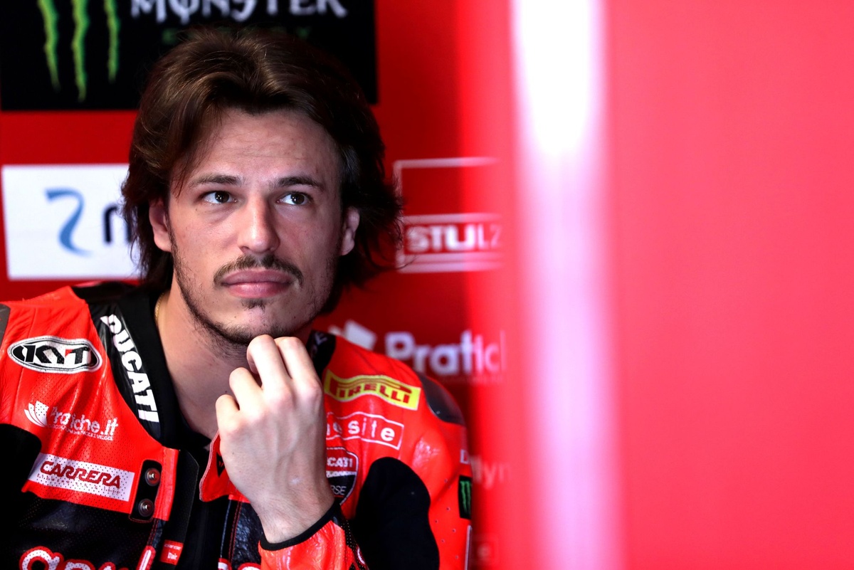 Image d'illustration pour: Ducati envisage de remplacer Márquez par Bulega à Portimão